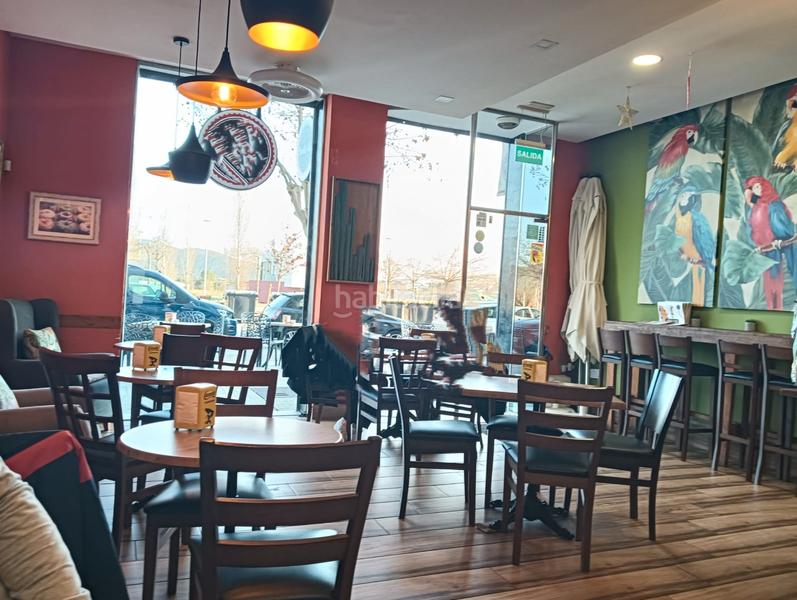 Foto 50bcab26-9708-4352-b938-34551edfcd89. Trapasso locale commerciale con riscaldamento in Santa Perpètua de Mogoda