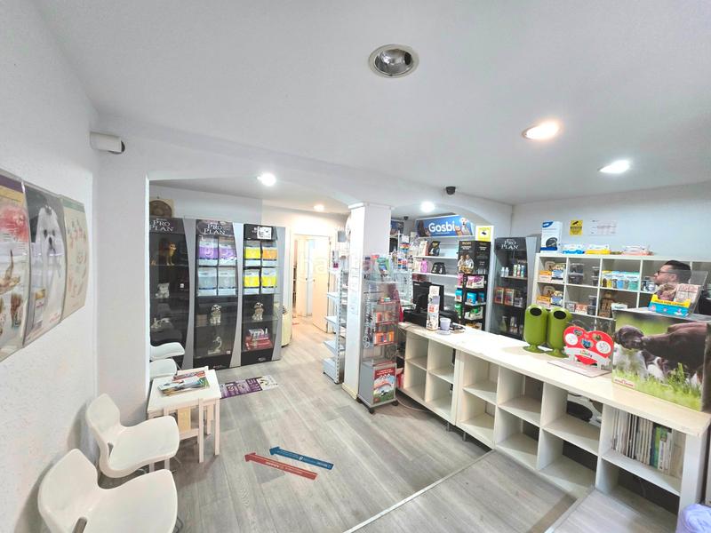 Foto 20ca4aea-8641-4417-ae91-fe3228cb3298. Traspàs local comercial a Dreta de l´Eixample Barcelona