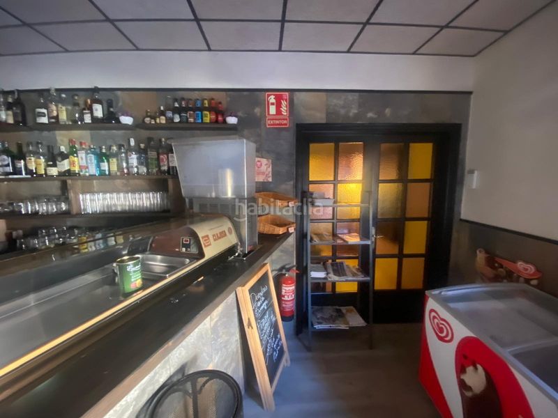 Foto ca38aa93-1217-42ed-a9e5-299586138c49. Transfer business premise with heating in Sant Pere Pescador