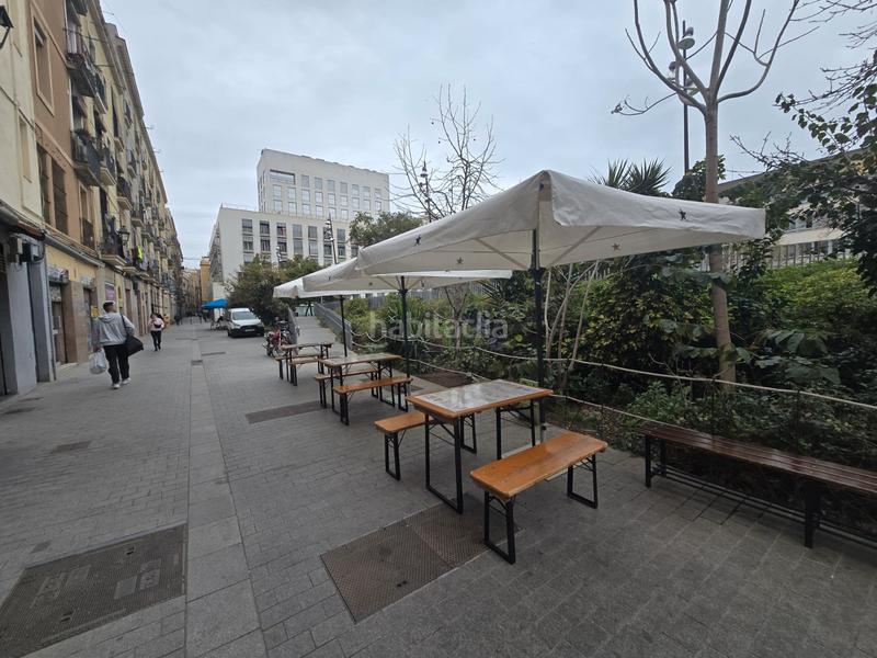 Foto a8a79825-8ff4-4254-b206-7b67a2e3e820. Traspaso local comercial traspaso restaurante con licencia c3 mixta en Barcelona