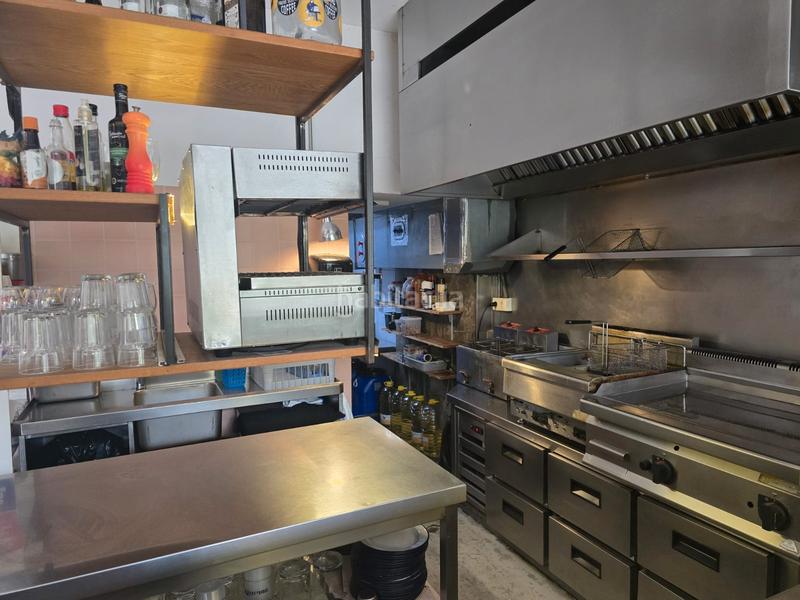 Foto 33fdb3a3-7421-4fed-8623-a36529428806. Trapasso locale commerciale con riscaldamento in Raval Barcelona