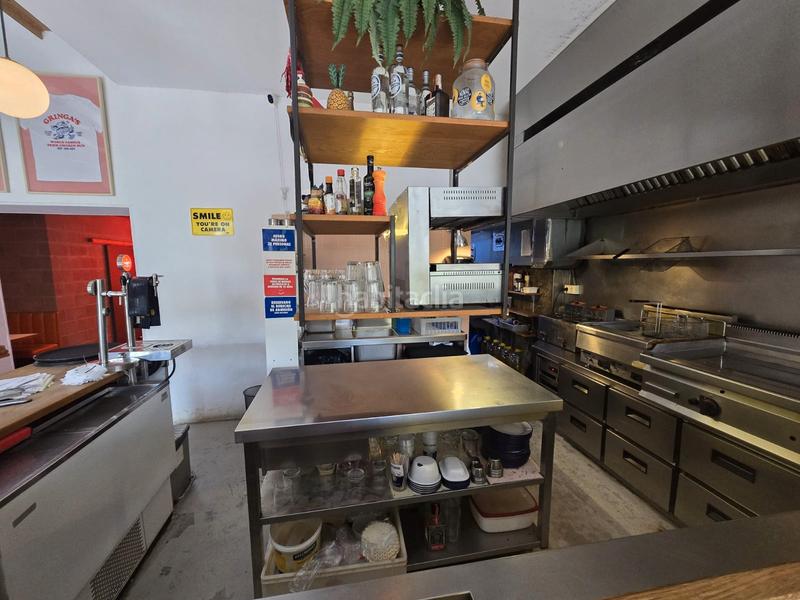 Foto 3a06d517-bc49-4551-becf-378241d97f76. Trapasso locale commerciale con riscaldamento in Raval Barcelona