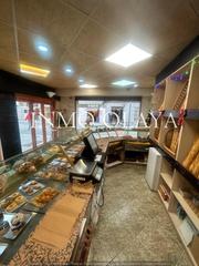 Traspàs Local Comercial a La Gavarra. Traspaso panadería con degustación en cornellá