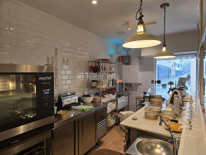 Foto 3b89e92a-9c94-4f25-a392-f8cbef6de474. Pas-de-porte local commercial dans Poblenou Barcelona