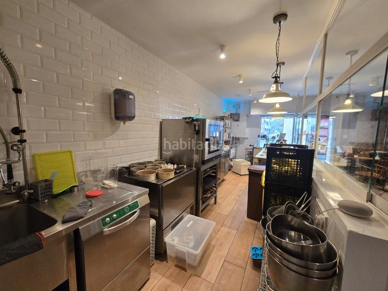 Foto 56f359b4-dc87-49ae-aeeb-347576c8c30b. Traspàs local comercial a Poblenou Barcelona