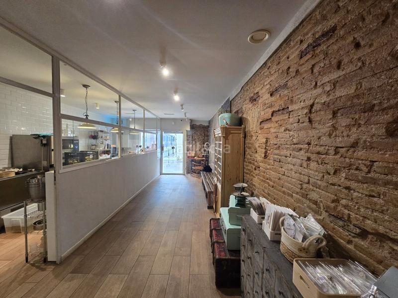 Foto e7c23210-e9e0-4d81-9c67-4d37f5789675. Traspaso local comercial traspaso de pastelería con obrador en Poblenou en Barcelona