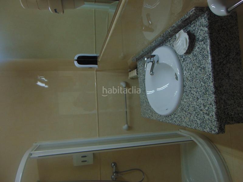 Foto 640c727a-2ee4-4066-8bab-ba8224a683e7. Gebäude in Riaño - Los Barros Langreo
