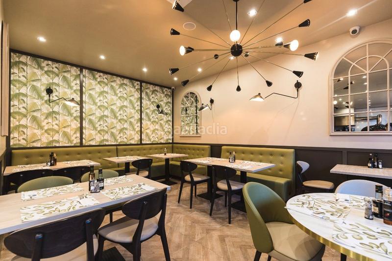 Foto 4e5a283d-c4a3-4ac3-97e2-2d5dfc10e045. Traspaso local comercial traspaso restaurante en Centre Badalona