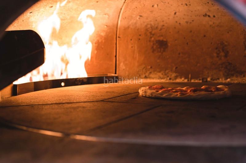 Foto 9c945d1c-604b-487a-ac37-3fa8d92977b5. Traspaso local comercial traspaso restaurante en Centre Badalona