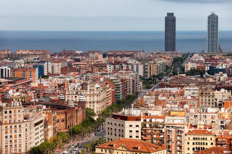 Foto f648ab09-e002-4392-9425-d8b2bdb516a4. Pas-de-porte local commercial avec chauffage dans Dreta de l´Eixample Barcelona