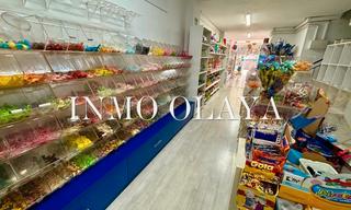 Pas-de-porte Local commercial à Centre. Traspaso tienda de caramelos y helados en hospitalet de llobrega