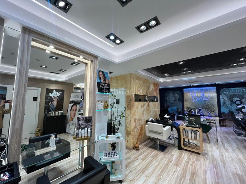 Foto 85d1ca43-3e66-4608-bc43-7dcc58e7f7fa. Traspaso local comercial traspaso peluquería de lujo - zona sarrià - sant gervasi en Barcelona