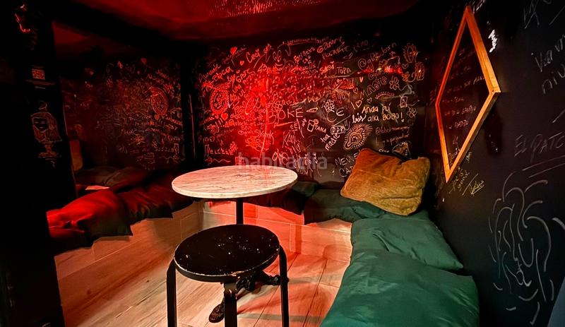 Foto fc57a47e-2052-4d0d-a91f-cfa6060c8d11. Trapasso locale commerciale con riscaldamento in Raval Barcelona