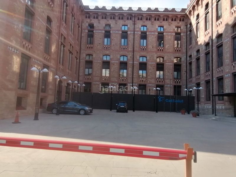 Foto 06f2e1e2-fb4a-46c2-bf3c-6f5f7be41bc6. Traspàs local comercial amb calefacció a Dreta de l´Eixample Barcelona