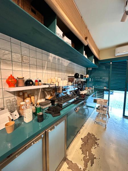 Foto 563ab1ef-ae5b-42d0-a839-8ac493ab7e47. Traspaso local comercial traspaso bar cafetería playa en Castelldefels