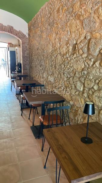 Foto 23850200-bda8-410f-a2b6-e83825453ca4. Trapasso locale commerciale con riscaldamento in Bisbal d´Empordà (La)