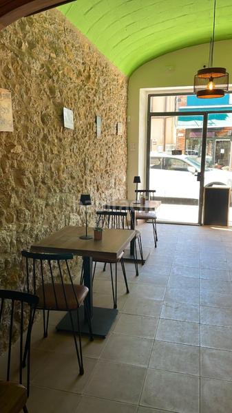 Foto bde93dfe-45d3-45b8-ba43-69077a28aa73. Trapasso locale commerciale con riscaldamento in Bisbal d´Empordà (La)