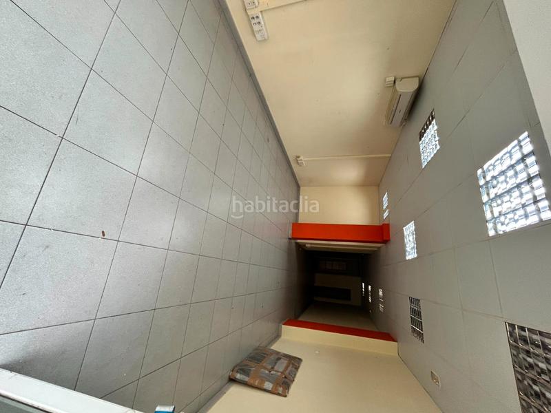 Foto f9415e13-b2fe-407a-8a2c-9997261cca55. Lloguer local comercial a Diagonal-Colomeres Gavà