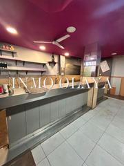 Lloguer Local Comercial a Centre. Alquiler bar a reformar en viladecans