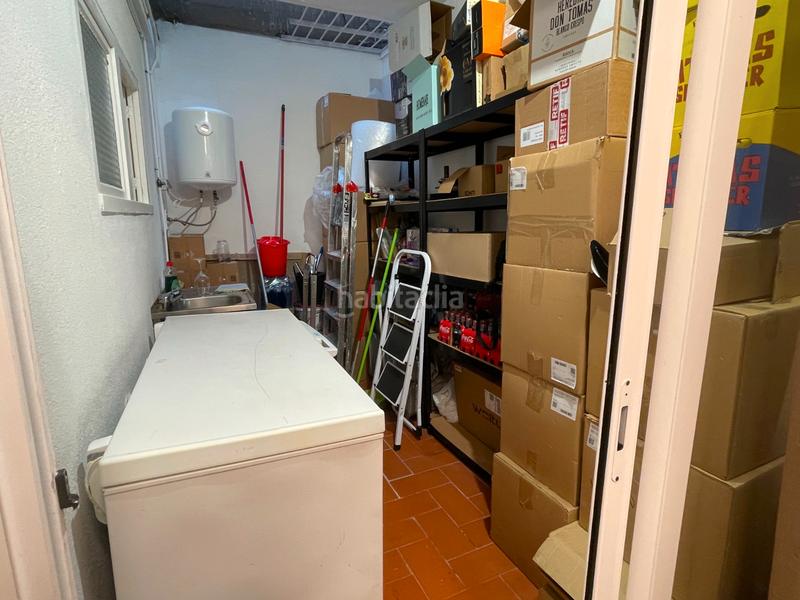 Foto a3e6cbe3-970b-4ae6-9897-400999f57e39. Traspàs local comercial a La Nova Esquerra de l´Eixample Barcelona