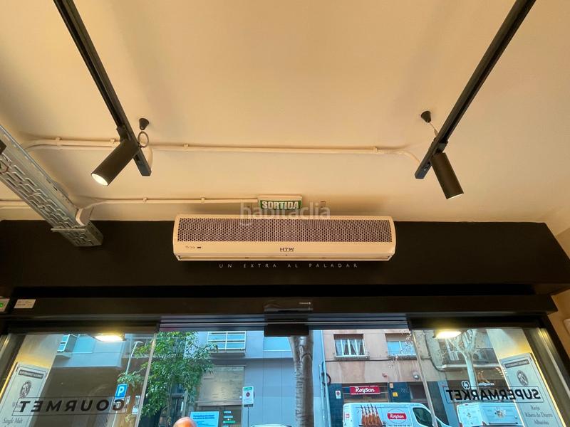Foto f525242e-c91a-42ea-8fa0-7d350dfb9ad8. Traspàs local comercial a La Nova Esquerra de l´Eixample Barcelona