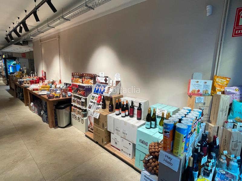 Foto a1e696c5-7fec-4f06-b6e4-b78e80c32de7. Trapasso locale commerciale in La Nova Esquerra de l´Eixample Barcelona