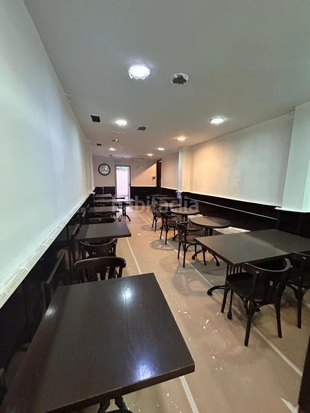 Foto 18349139-1591-42f9-8e8a-7c0893d6f0e5. Traspàs local comercial amb calefacció a Marianao Sant Boi de Llobregat