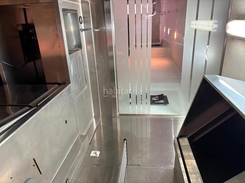 Foto 001a2506-f78b-40d0-b43a-cf829b17e724. Traspaso local comercial traspaso de bar cafetería con salida de humos en Sant Boi de Llobregat