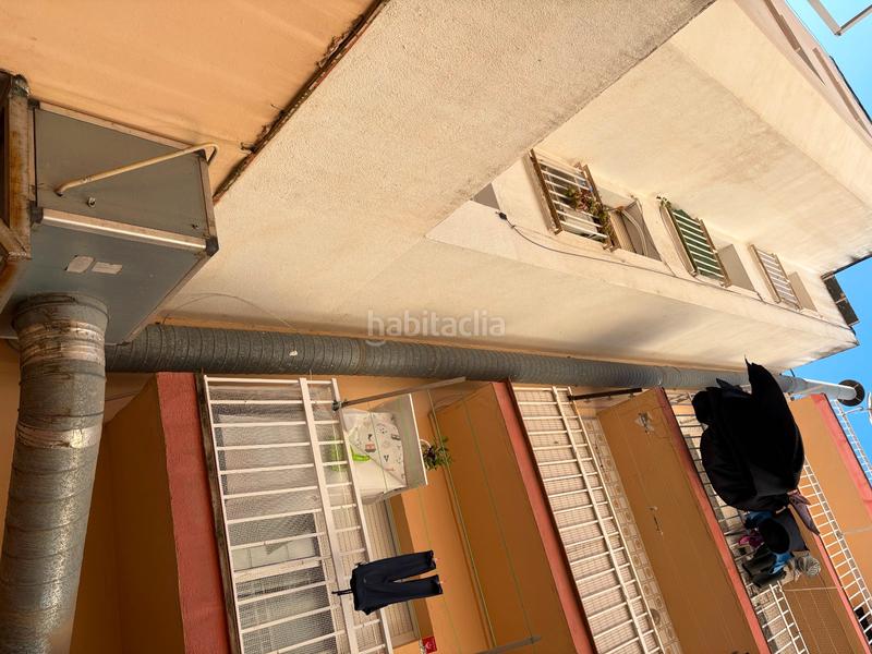 Foto 5560400f-260c-42a2-8036-ceb9cd6e4926. Traspaso local comercial traspaso de bar cafetería con salida de humos en Sant Boi de Llobregat