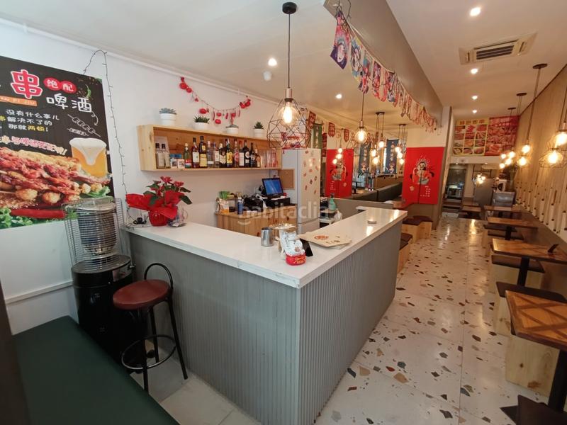 Foto 6213289a-9372-46d9-b9c1-fe87712621d4. Traspaso local comercial traspaso de bar-restaurante (licencia c3 mixta) en barrio de st antoni, en Barcelona