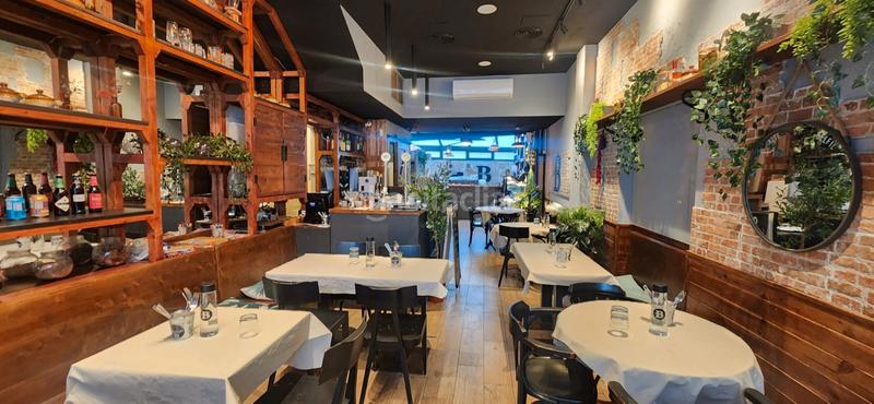 Foto cb646f7a-b3b7-41f6-8b77-1411d936c4c1. Transfer business premise with heating in Centre - Estació Sant Cugat del Vallès