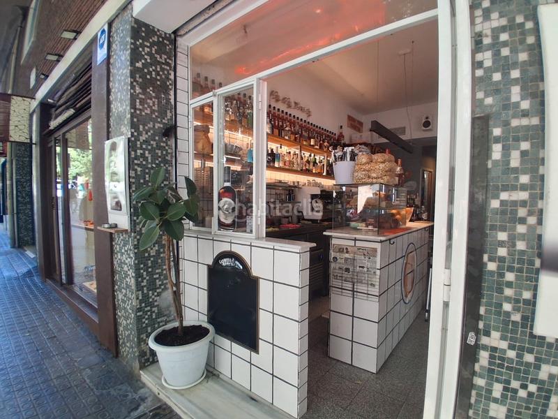 Foto 0c03eb21-fe71-4a17-9289-13690c48462a. Traspaso local comercial traspaso licencia bar c1 junto a sagrada familia en Barcelona