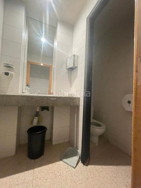 Foto e45b366e-8b8e-4150-840a-a306187cee12. Traspàs local comercial amb calefacció a Collblanc Hospitalet de Llobregat (L´)