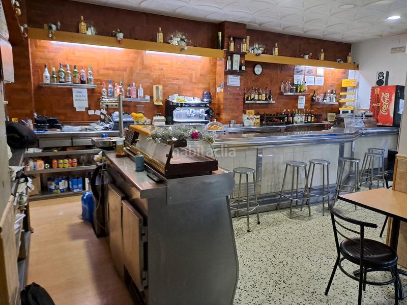 Foto f5bb3eb3-e06d-441f-b1ca-adbba80acf8f. Traspaso local comercial traspaso de bar con terraza en Rubí