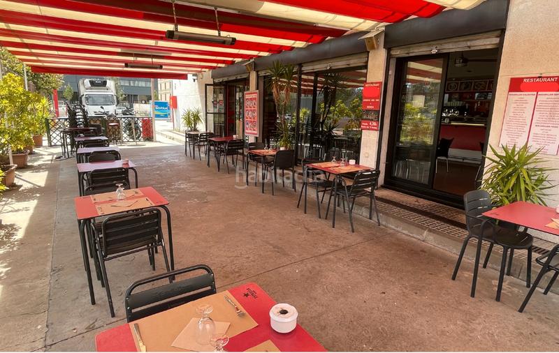 Foto dc35ad86-493f-4f24-b432-58346baa558e. Traspaso local comercial traspaso de bar restaurante en l’hospitalet – zona fira, terraza privada en Hospitalet de Llobregat (L´)