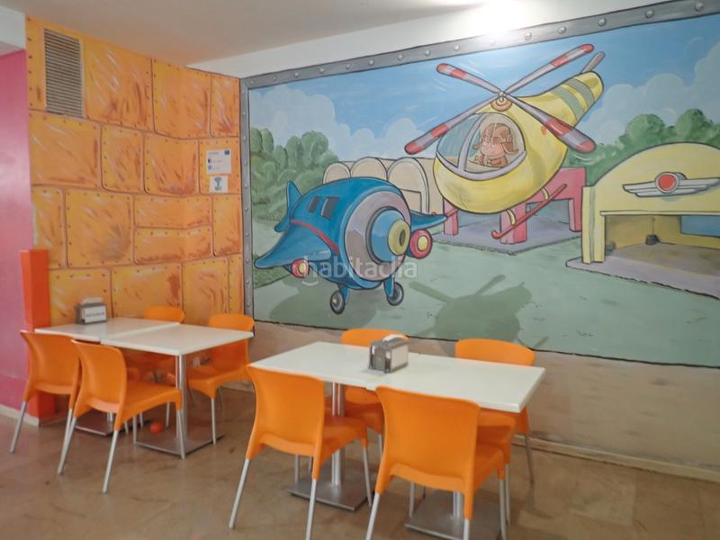 Foto ec200a90-f19b-4f5a-b82f-26053c206390. Alquiler local comercial alquiler de chiquipark en Viladecans