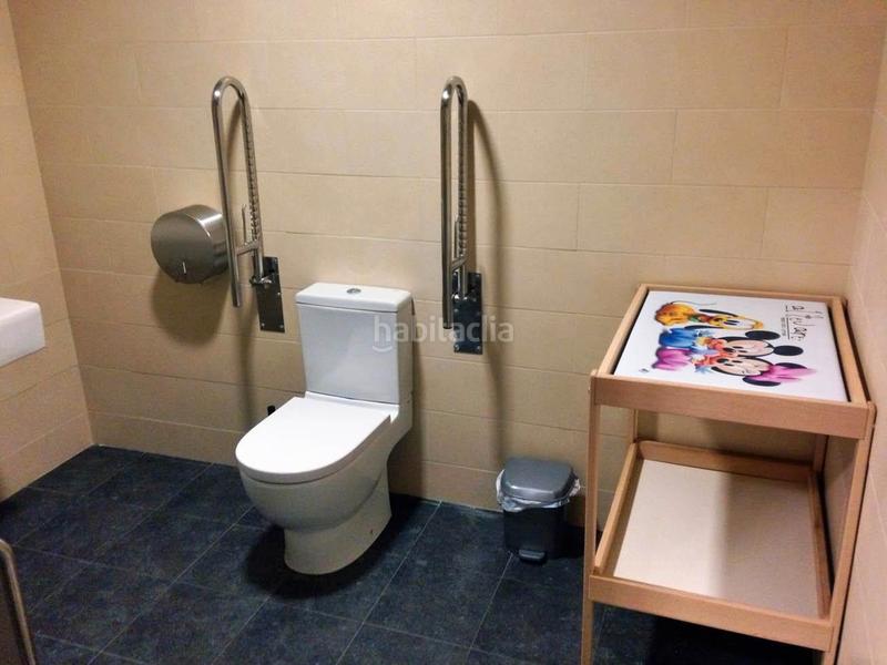 Foto 62f1df18-38e4-4338-a02b-f8242af92b86. Transfer business premise with heating in Hostal Granollers