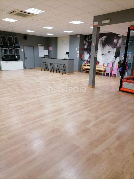 Foto 994344cb-4cd6-4af6-a75f-6f1650e5b89c. Transfer business premise with heating in Hostal Granollers