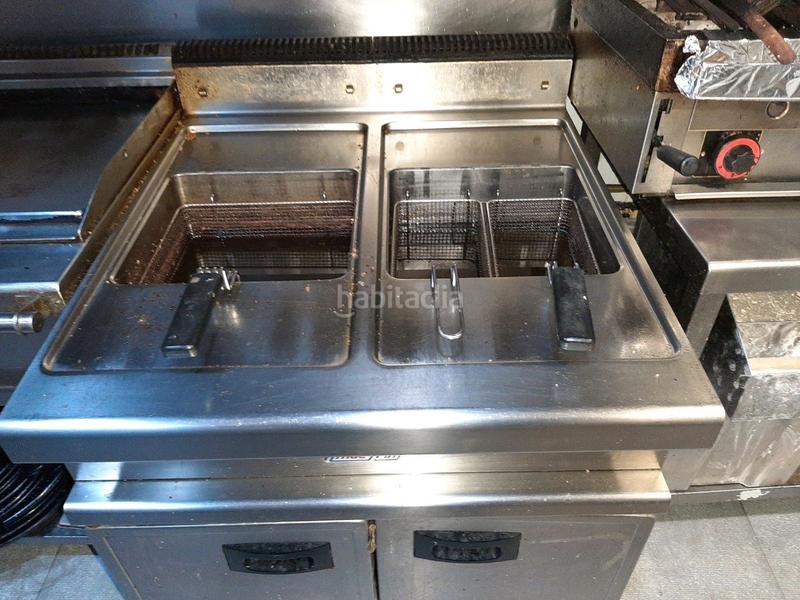 Foto 48386d8b-8526-4a57-b2fd-28ffd369c9b7. Pas-de-porte local commercial avec chauffage dans Centre Castelldefels