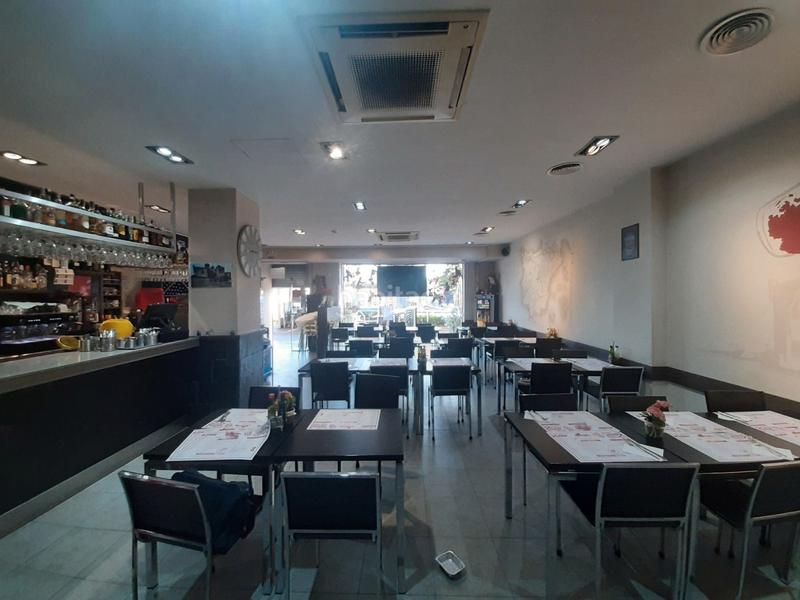 Foto 8a427a3f-2e99-4b44-bed8-892b2a70fe49. Traspàs local comercial amb calefacció a Centre Castelldefels