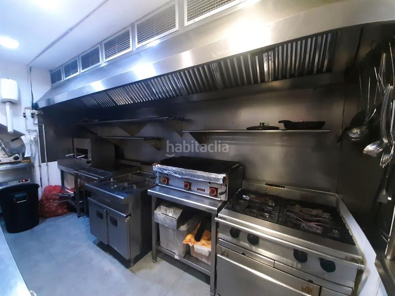 Foto 7656bbf2-9709-401f-b253-65eff2d33e0c. Traspaso local comercial traspaso bar restaurante c3 sali en Castelldefels