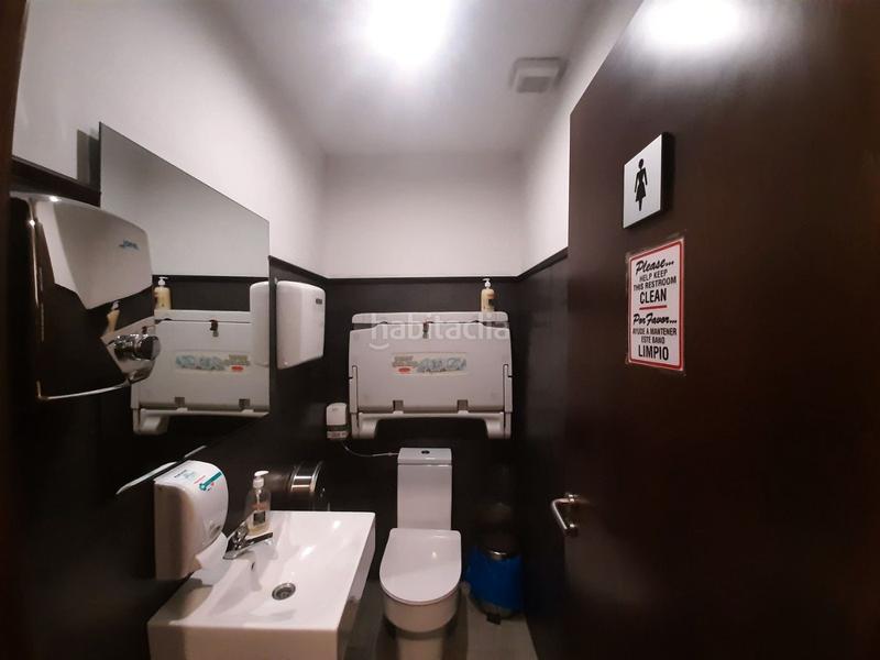 Foto dbf48150-9ea4-46e6-b63a-589e8d43cd25. Traspaso local comercial traspaso bar restaurante c3 sali en Castelldefels