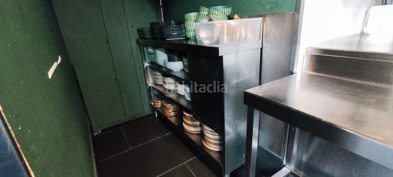 Foto ef44bfd7-7475-4de5-a9b4-11519d2e32b2. Pas-de-porte local commercial avec chauffage dans San Pere Terrassa