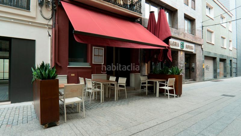 Foto f17f93ac-ed70-47cd-91ec-a76f452a9ef2. Traspaso local comercial traspaso restaurante finca entera situado centro en Sabadell