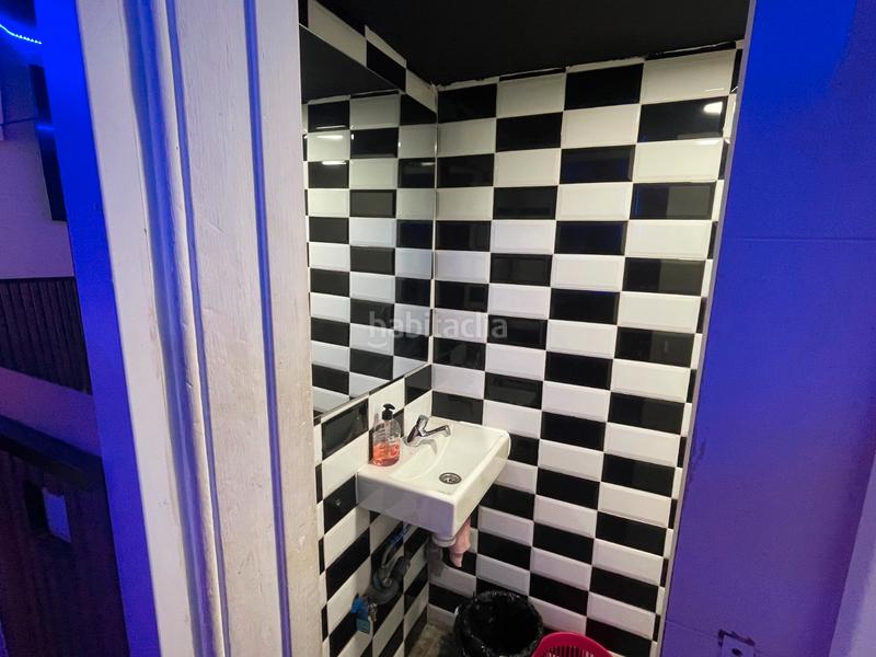 Foto 2676f2ff-db18-494f-b2c5-289cc2ba808b. Traspàs local comercial a La Torrassa Hospitalet de Llobregat (L´)