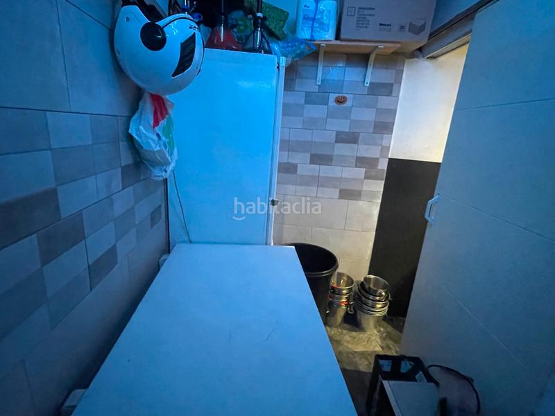 Foto f041943d-bd24-46e2-a407-b47a89969b0f. Traspàs local comercial a La Torrassa Hospitalet de Llobregat (L´)