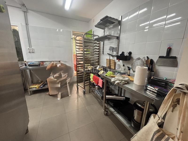 Foto 691a1613-e978-4ba4-a388-a5411aabcd34. Pas-de-porte local commercial avec chauffage dans L´Antiga Esquerra de l´Eixample Barcelona