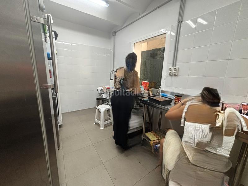 Foto 8da6107f-8543-4a8a-85f1-9b3d5c1f79b0. Pas-de-porte local commercial avec chauffage dans L´Antiga Esquerra de l´Eixample Barcelona