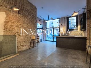 Business premise in St. Pere - Sta. Caterina - El Born. Venta local comercial con licencia c3 mixta en ciutat vella, bar