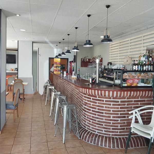 Foto 1b7e45a5-328d-44fc-a6af-ab5da9ea4bd5. Traspaso local comercial traspaso bar restaurante con terraza en Sabadell